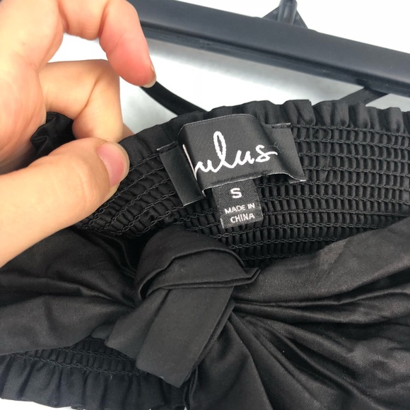 Lulu’s black St. Bart’s tie-front halter crop top - Picture 5 of 8